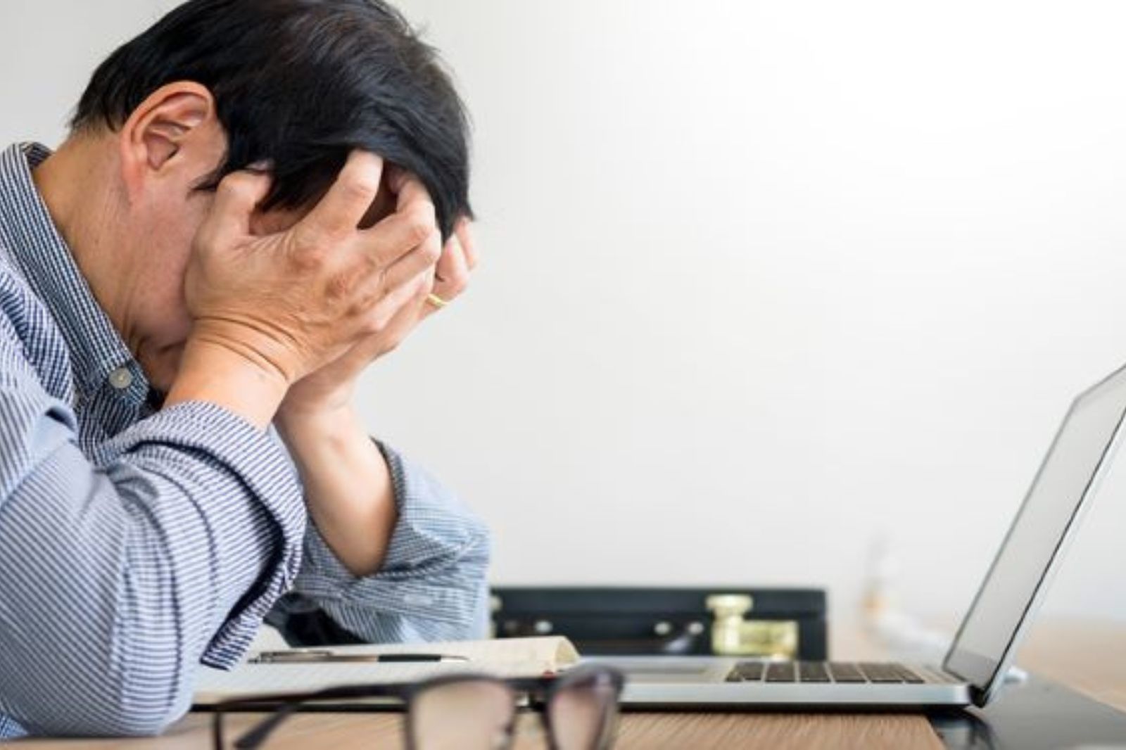 Căng thẳng mãn tính là gì và tác hại của nó