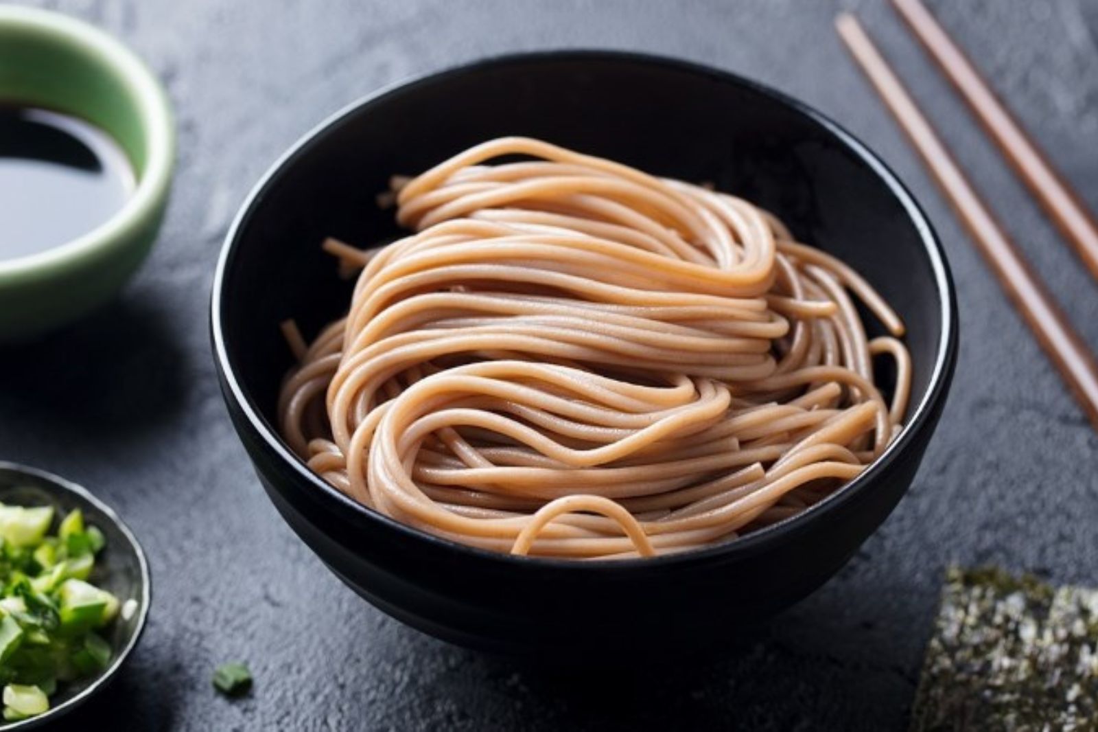 mi-soba-lam-tu-gi