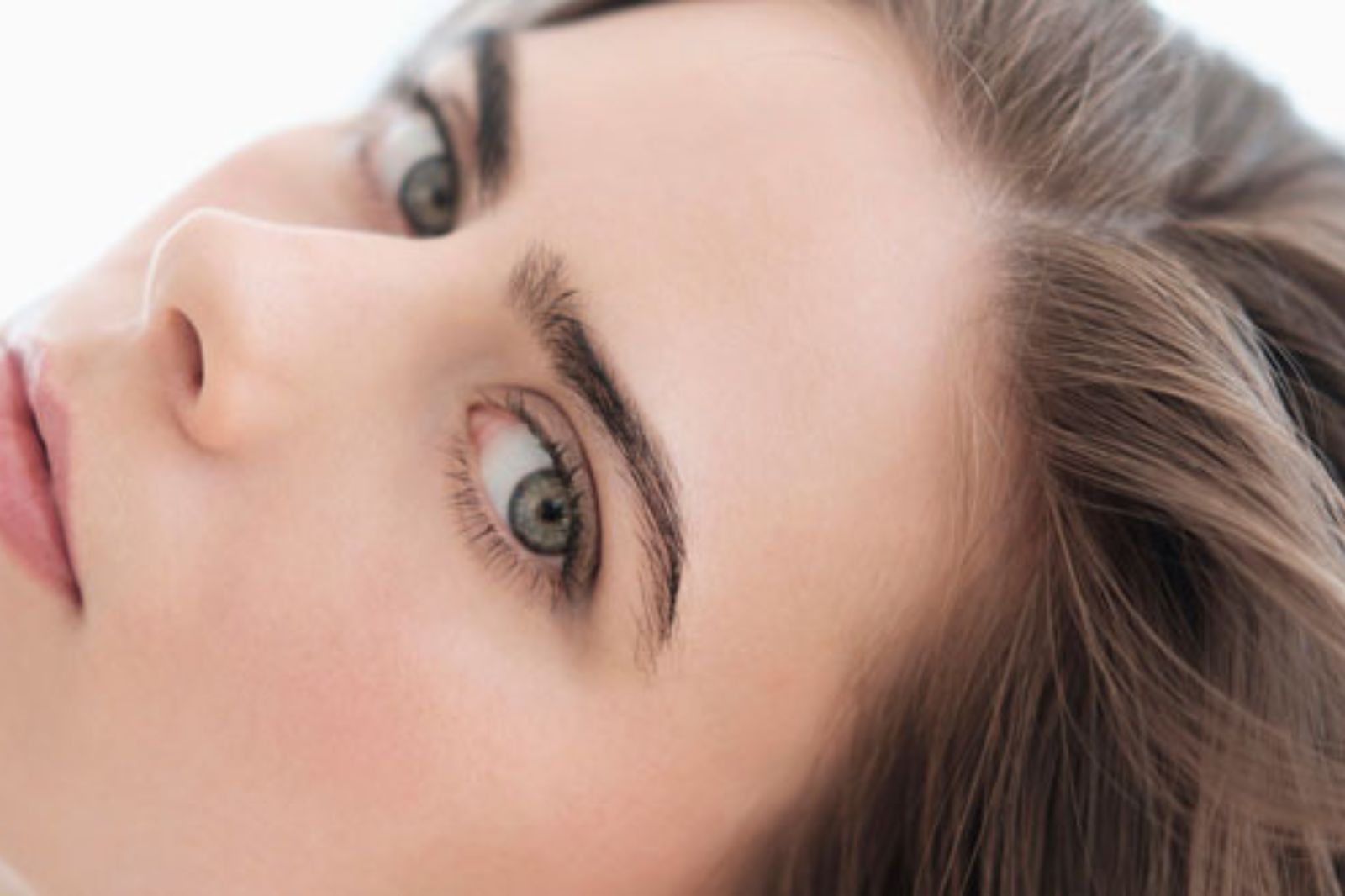 Niacinamide có tác dụng gì cho mắt?