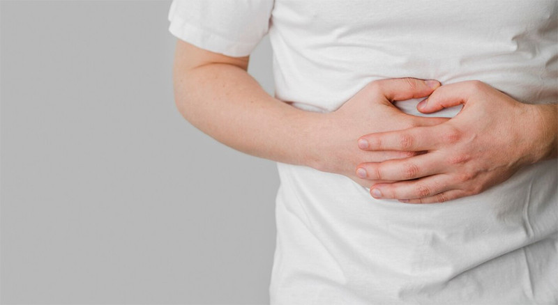 Bệnh ti&ecirc;u h&oacute;a, k&eacute;m hấp thu thường dẫn đến việc s&uacute;t c&acirc;n đi k&egrave;m mệt mỏi, đầy hơi