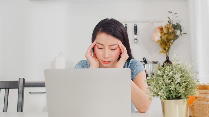 Stress kéo dài góp phần ảnh hưởng đến tình trạng tim đập nhanh