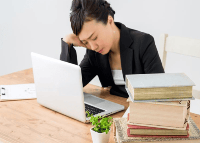Cách cải thiện trí nhớ cho người hay quên: Thói quen và giải pháp chuyên sâu
