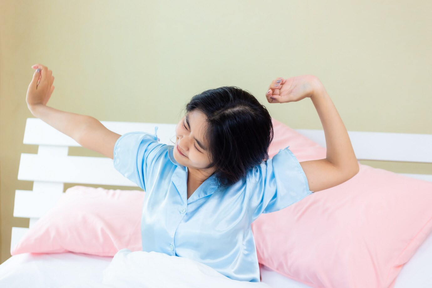 Ngủ quá ít có hại không? Chuyên gia cảnh báo những tác động âm thầm đến sức khỏe